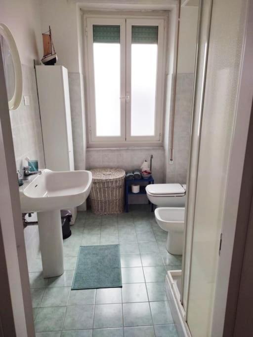 Casa Di Pipo - Appartamento Davanti Al Mare ペスカーラ エクステリア 写真